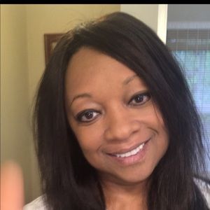 Meet your Posher, Cynthia